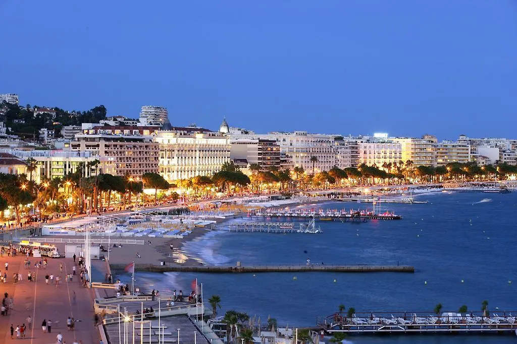 Hotel Ibis Cannes Plage La Bocca