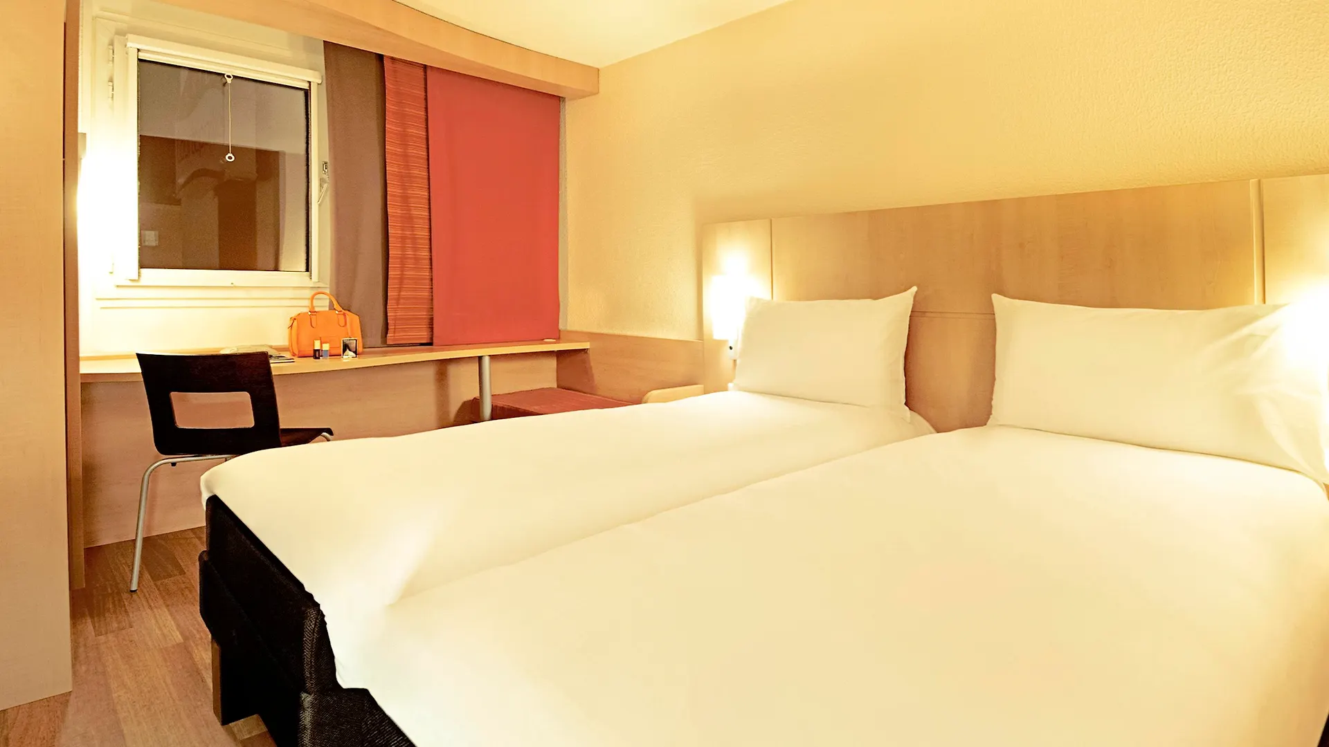*** Hotel Ibis Cannes Plage La Bocca France