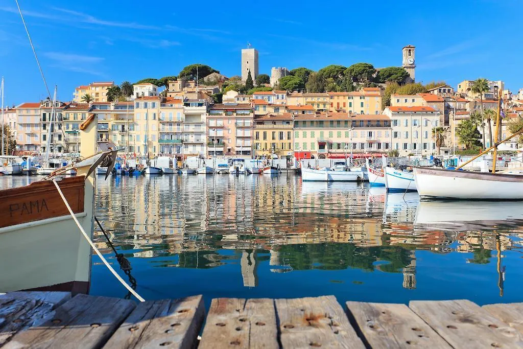 Ibis Cannes Plage La Bocca