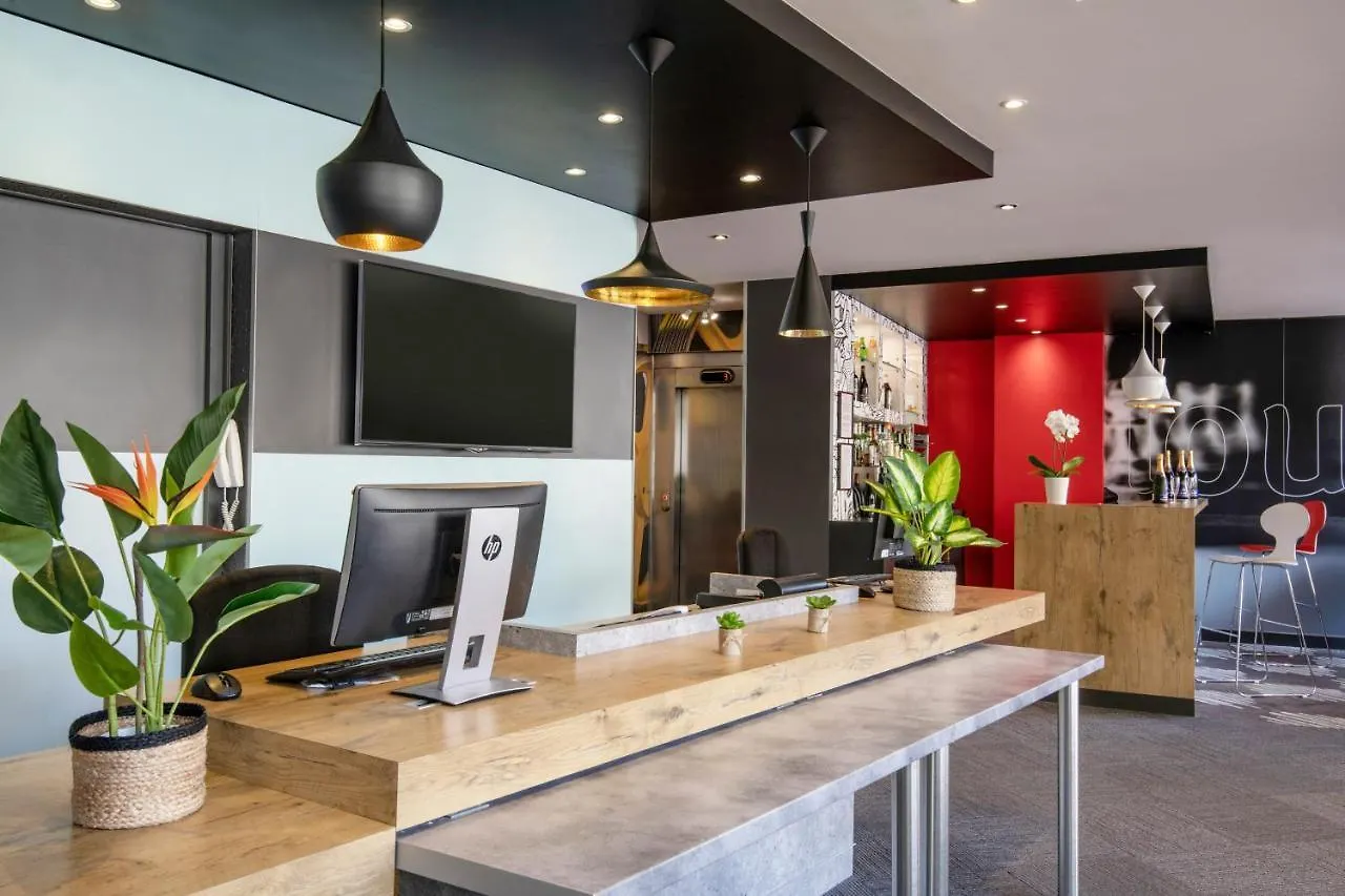 Ibis Cannes Plage La Bocca