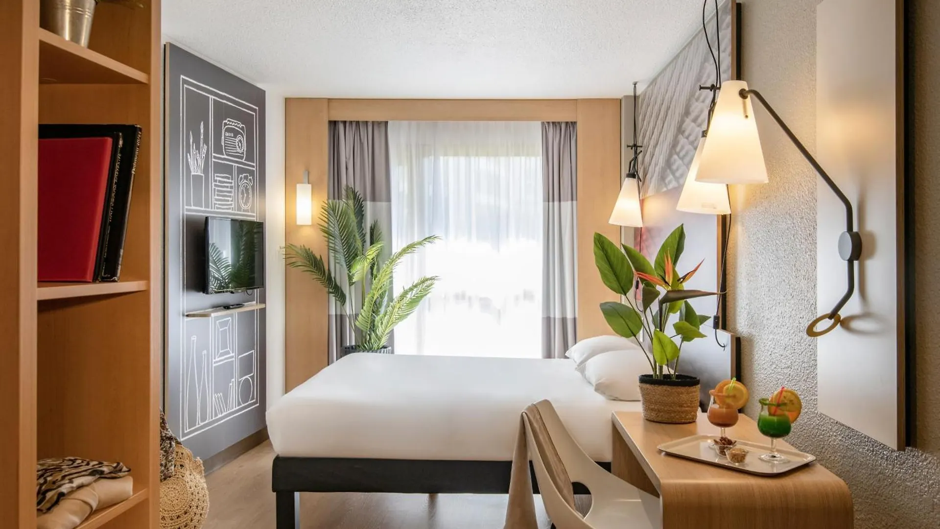 Ibis Cannes Plage La Bocca Hotel